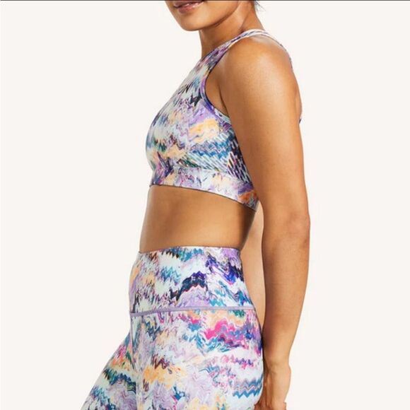 PELOTON LADIES RIVER ROCK HIGH NECK BRA BACK HAS AN OPEN MIDDLE SEE PICTURES NWT - Picture 3 of 8